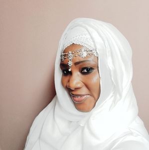 Meet your Posher, Pretty